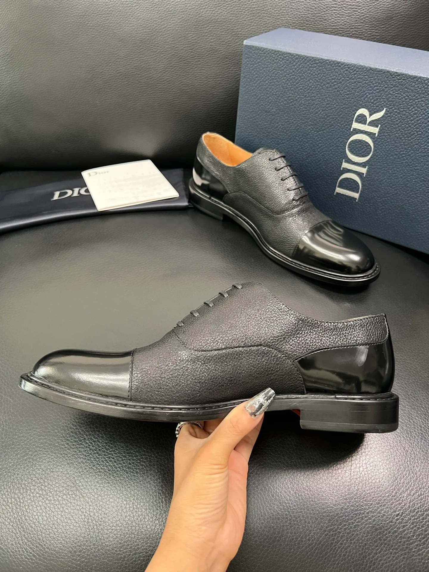 Men's shoes 💰940 Dior top purchasing agent, synchronized with Dior counters, original factory configuration, imported Italian cowhide, fully imported water-dyed cowhide lining, sole: original factory special supply, original sole super comfortable, original factory follow-up order 🔍🔍High quality, welcome to compare, code number 39-44 (can be ordered 38 45 46) 85868